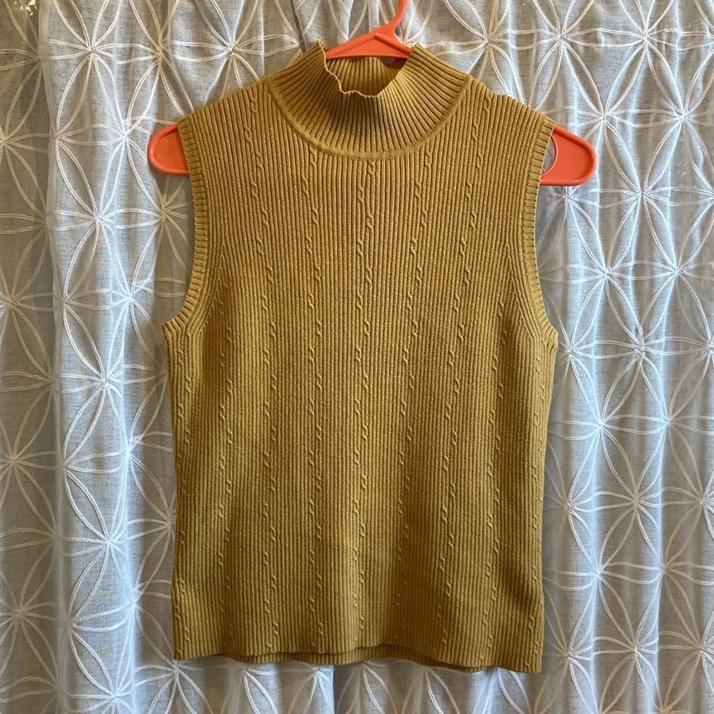 Nine & Company Sleeveless Top